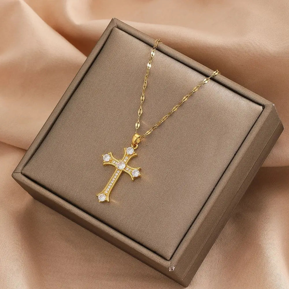 1 Piece of Fashionable, Simple and Versatile Micro-inlaid Zircon Christmas Cross Necklace For Men and Women