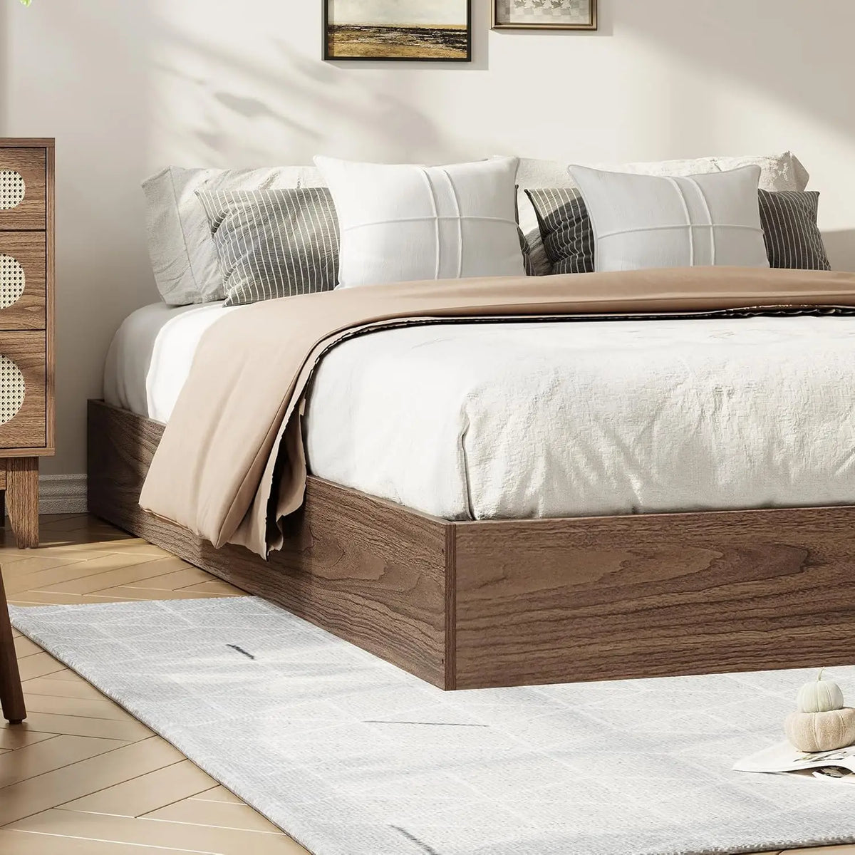Queen Bed Frame, Wooden Platform Bed with Sturdy Slats, Modern Minimalist Design, No Box Spring Needed, Noise-Free Design, Easy Assembly, Walnut Wood
