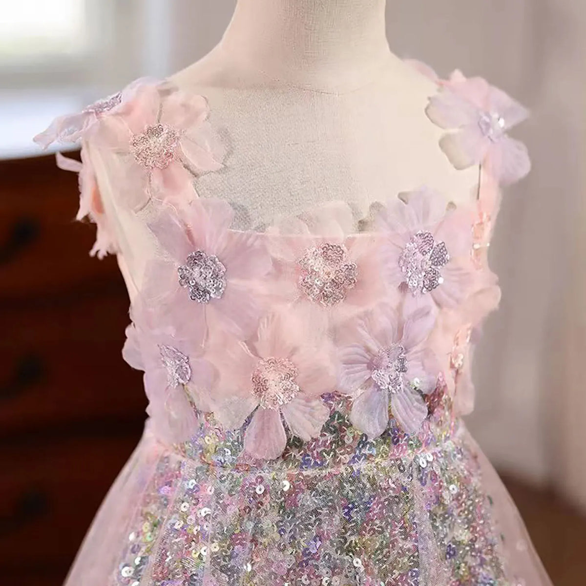 Dreamy Vow D076 Luxury Sleeveless Tulle Flower Girl Dress With Diamond Decoration For Special Occasions Wedding Birthday Party