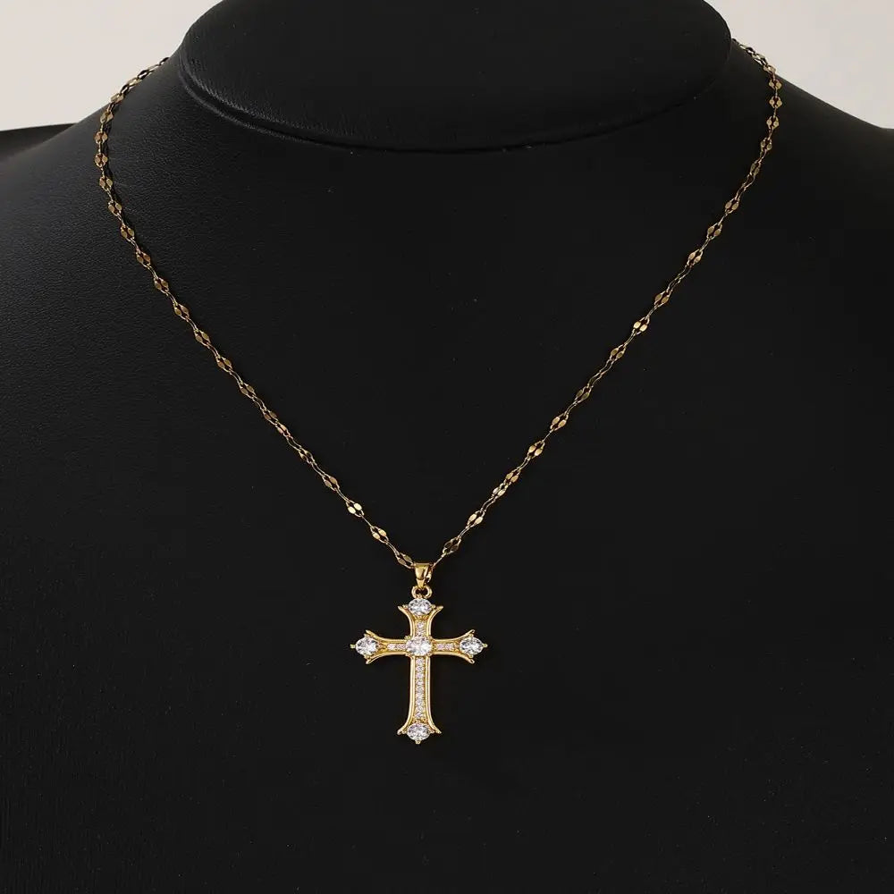 1 Piece of Fashionable, Simple and Versatile Micro-inlaid Zircon Christmas Cross Necklace For Men and Women