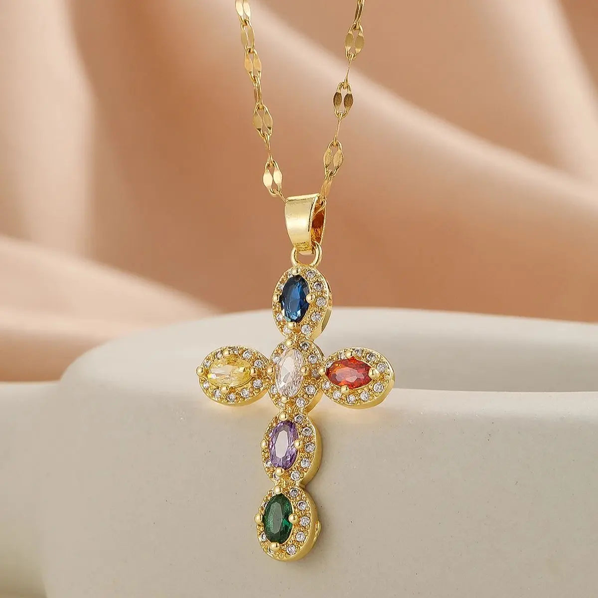 Fashion Personality 1 Piece Necklace Elegant Women'S'S Micro Inlaid Colorful Round Zircon Cross Necklace