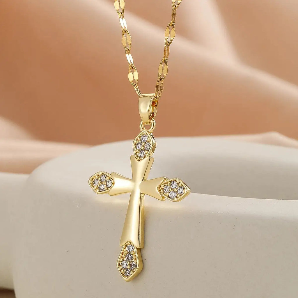 1 Piece Of Fashionable, And Versatile Design, New Style Micro-Inlaid Round Zircon Glossy Cross Necklace For Women'S