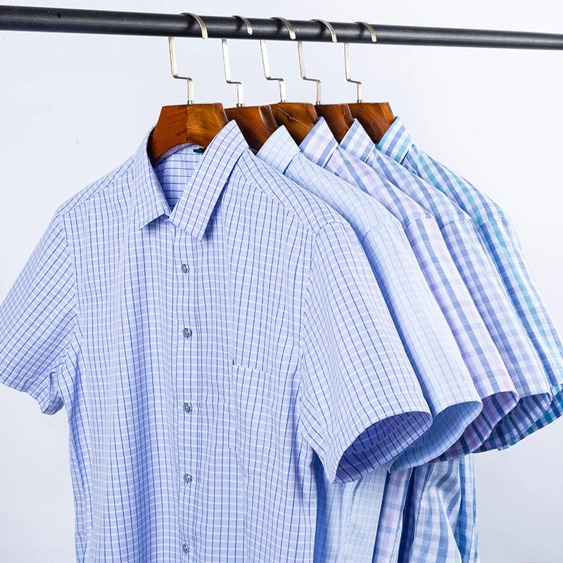 Man High Quality Men's clothing Casual Shirts Leisure Design Plaid Men's Social Shirts Short Sleeve Men's Dress Shirt  Men D88
