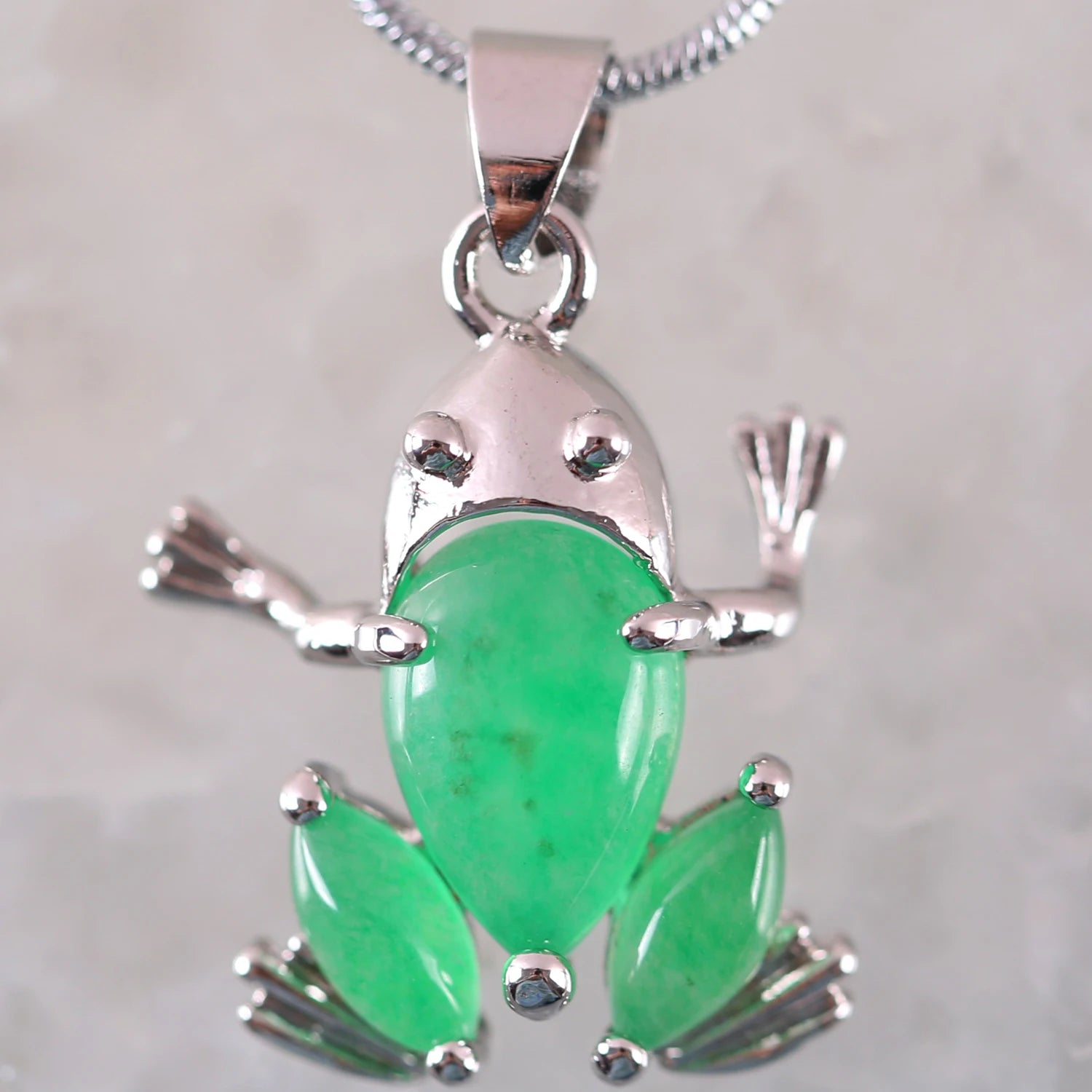 Women'S Pendat Natural Stone Green Jades Four Leat Clover Animal Frog Sea Turtle Gem Cross Bead Necklace Pendant
