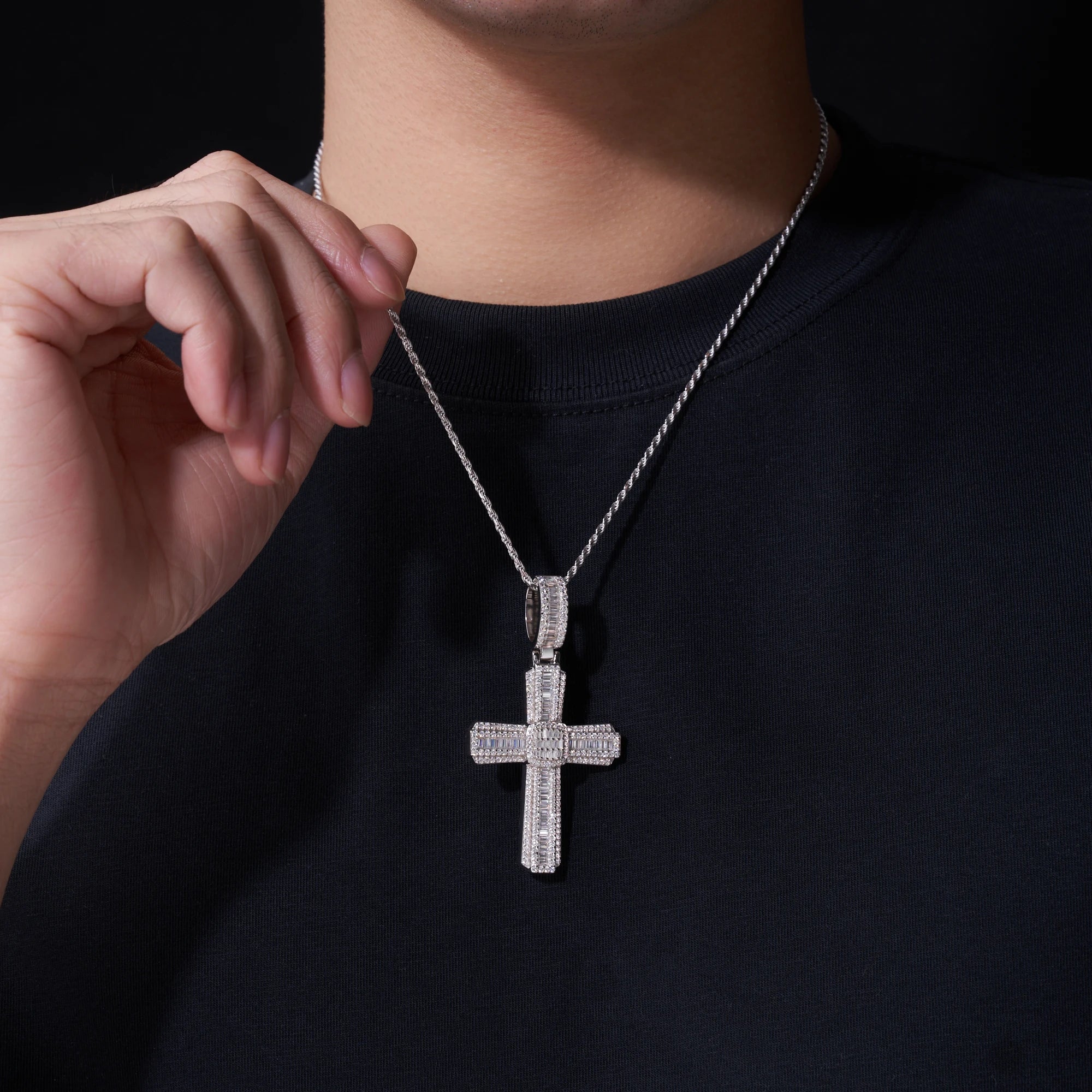 925 Silver Factory Direct Pendant Vvs1 Emerald Cut Moissanite Hip Hop Style Cross Birthday Fine Accessory Pendant