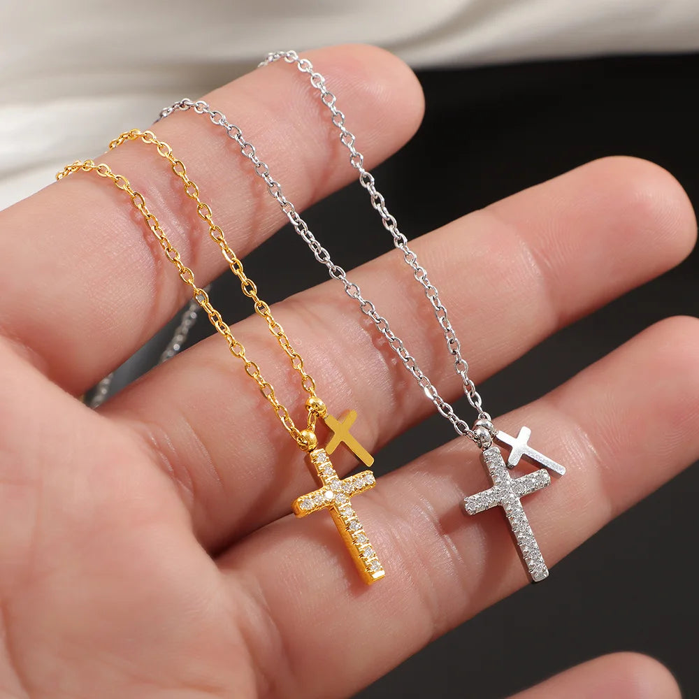 YF8240 Geometric Premium Cross Zircon Necklace Womens Clavicle Necklace 18K Gold Plated Waterproof Stainless Steel