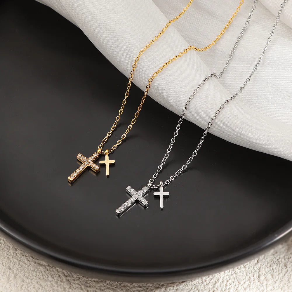 YF8240 Geometric Premium Cross Zircon Necklace Womens Clavicle Necklace 18K Gold Plated Waterproof Stainless Steel