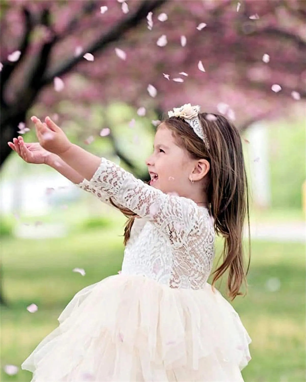 Toddler Girl Ruffles Bridesmaid Dress for Kids Lace Open Back Long Sleeve Tutus Flowers Girls Wedding Costume Clothing
