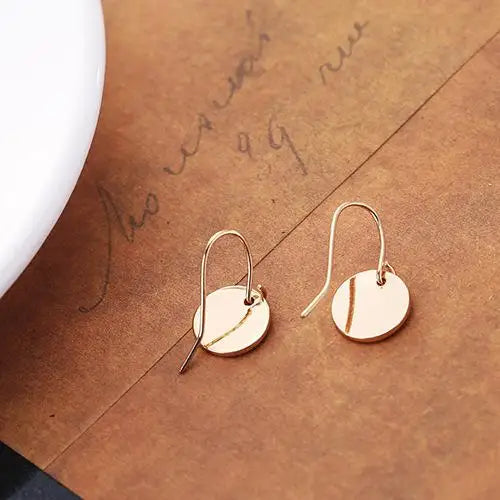 Pendientes Corazón Geométrico Hueco Tono Dorado Para Mujer Regalo Joyería Accesorio Moderno Elegante