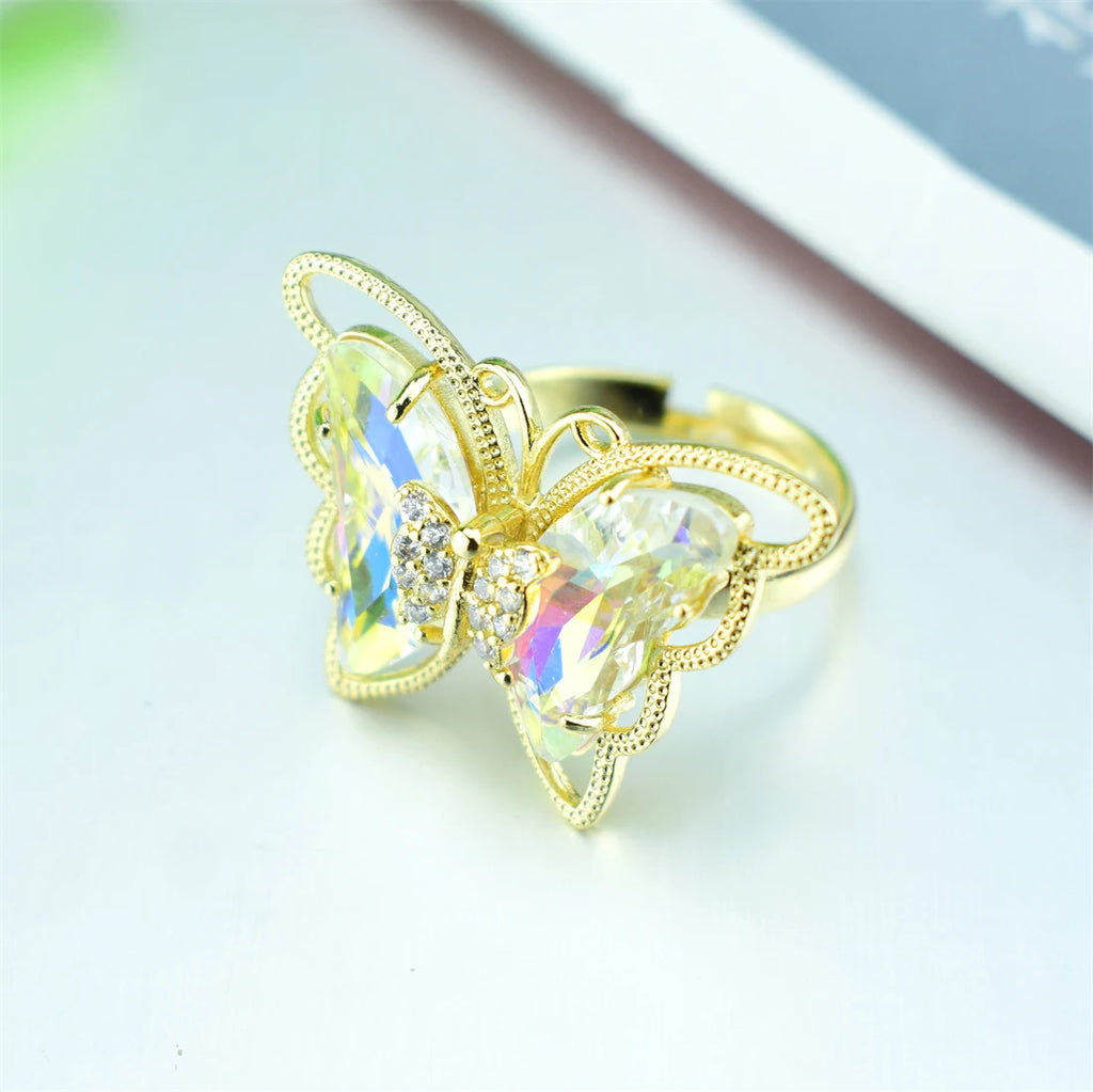 2021 New Fashion Ladies Glass Crystal Butterfly Ring 18 Colors Optional Adjustable Ladies Anniversary Gift Bulk Wholesale