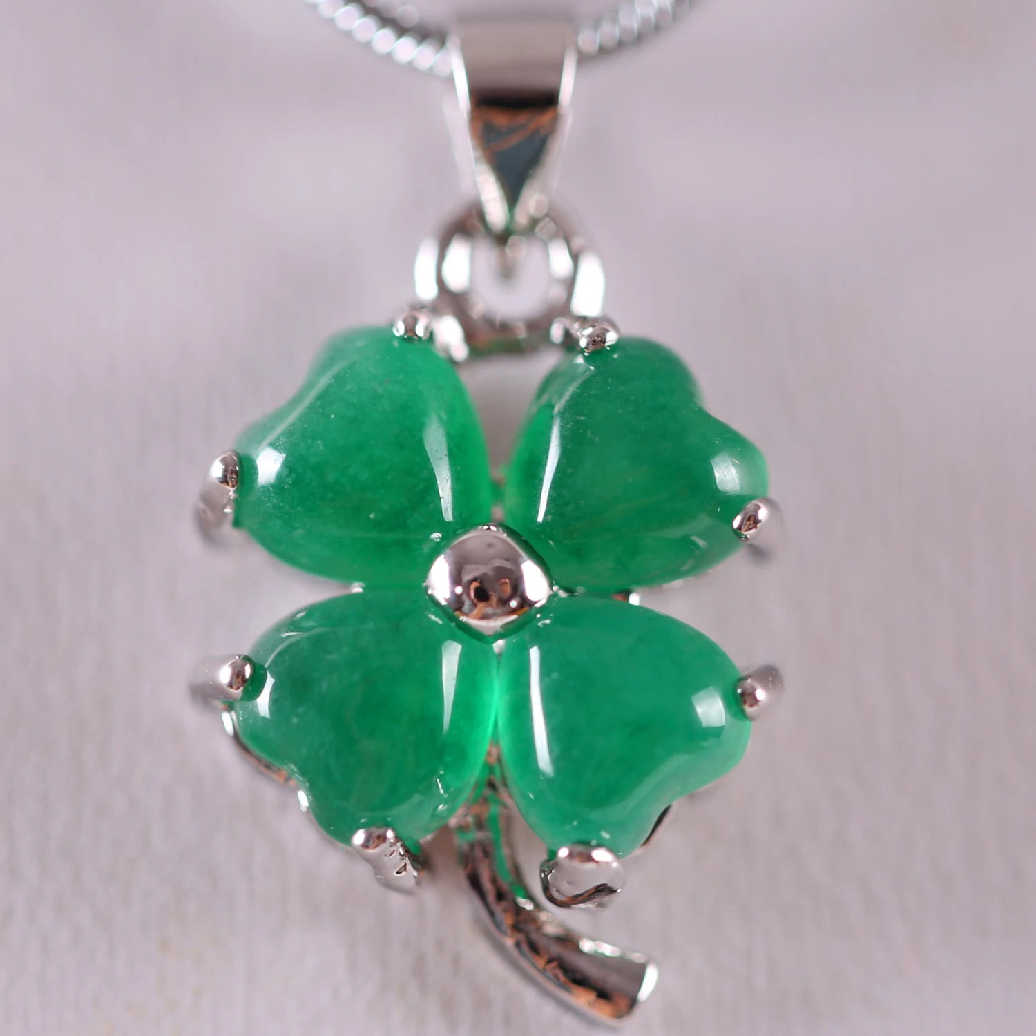 Women'S Pendat Natural Stone Green Jades Four Leat Clover Animal Frog Sea Turtle Gem Cross Bead Necklace Pendant