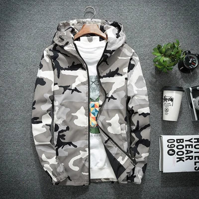 Spring Autumn Mens Hiking Jackets Men Casual Windbreaker Camouflage Hooded Coats Mens Fashion Hip Hop Bomber Jackets Clothing