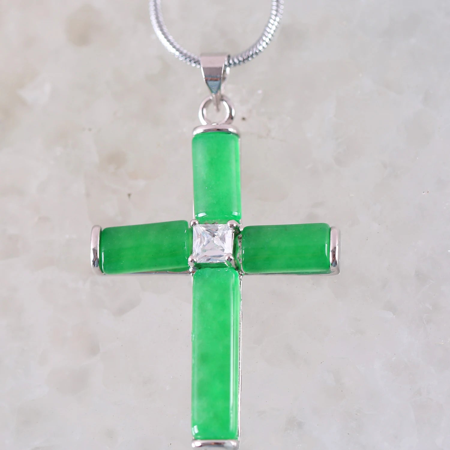 Women'S Pendat Natural Stone Green Jades Four Leat Clover Animal Frog Sea Turtle Gem Cross Bead Necklace Pendant