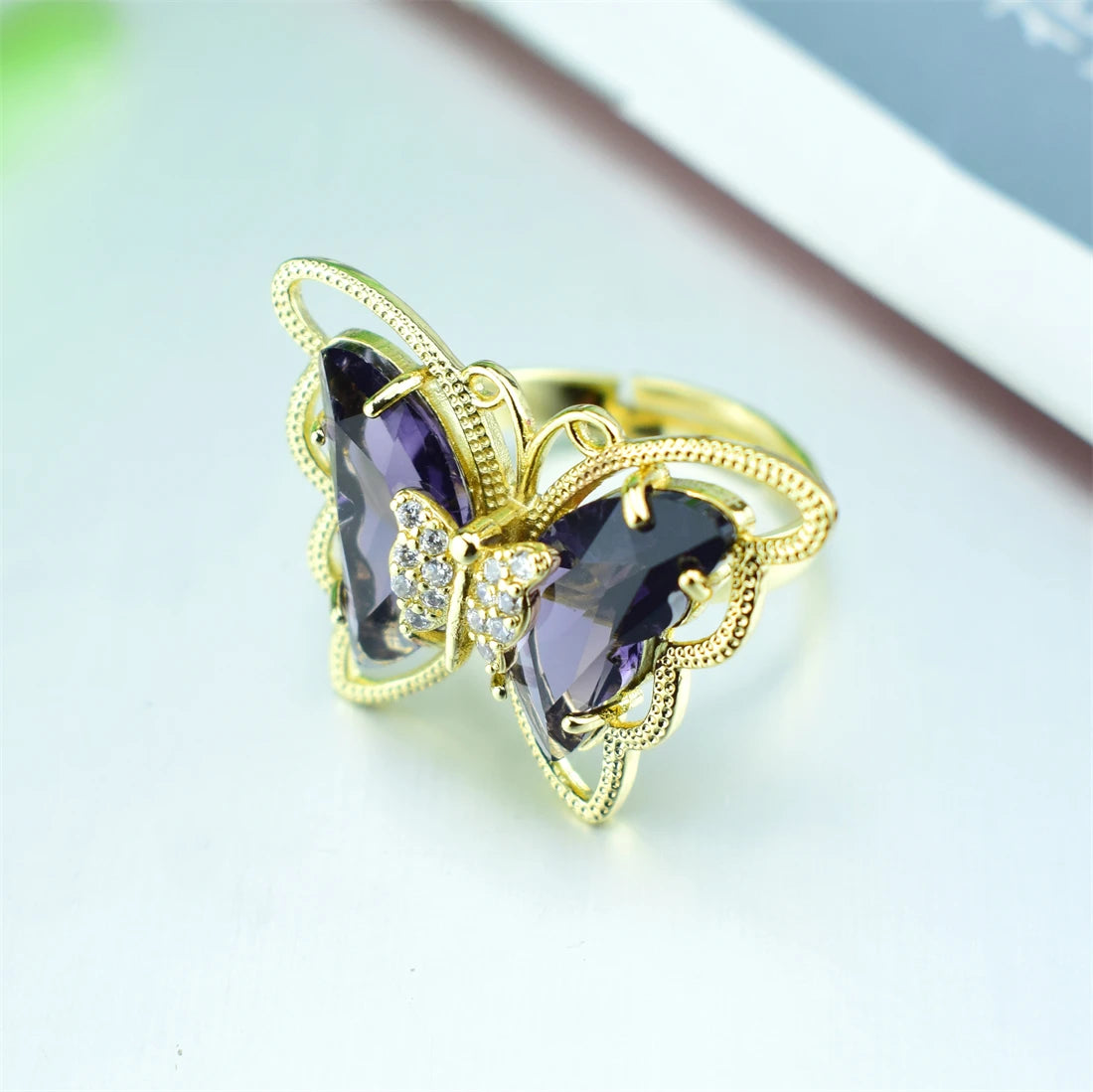 2021 New Fashion Ladies Glass Crystal Butterfly Ring 18 Colors Optional Adjustable Ladies Anniversary Gift Bulk Wholesale