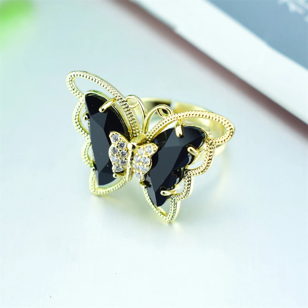 2021 New Fashion Ladies Glass Crystal Butterfly Ring 18 Colors Optional Adjustable Ladies Anniversary Gift Bulk Wholesale