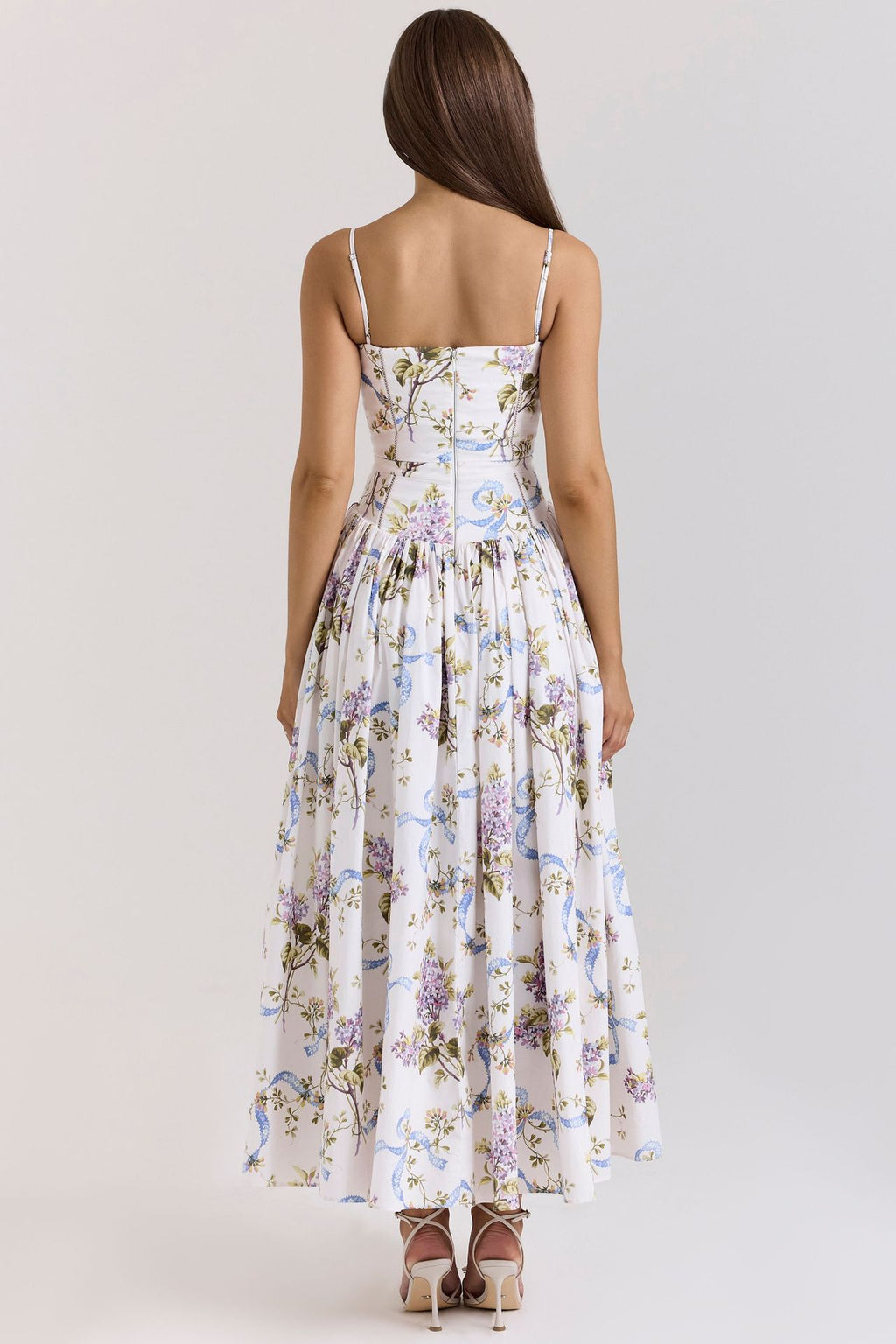 Fairy-Like Elegance, Fashionable and High-End French-Style Spaghetti Strap Dress, Gentle Style, Slimming Floral Spaghetti Strap Dress