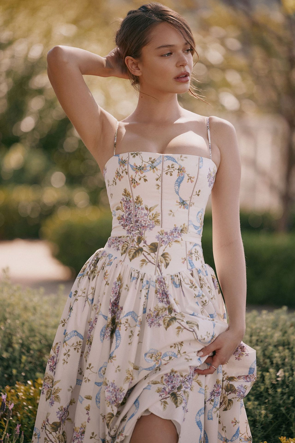 Fairy-Like Elegance, Fashionable and High-End French-Style Spaghetti Strap Dress, Gentle Style, Slimming Floral Spaghetti Strap Dress