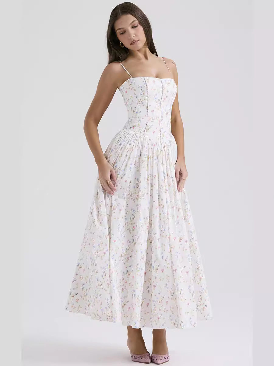 Fairy-Like Elegance, Fashionable and High-End French-Style Spaghetti Strap Dress, Gentle Style, Slimming Floral Spaghetti Strap Dress