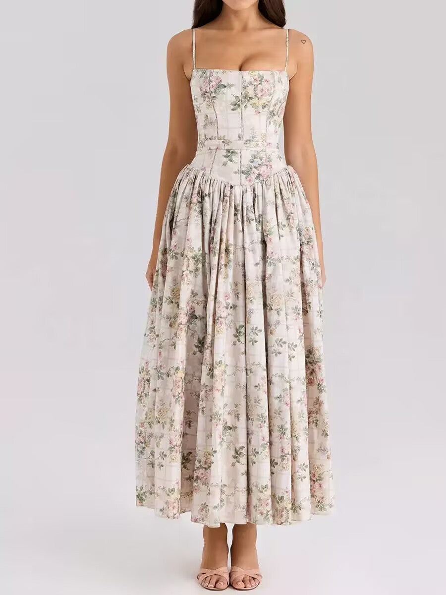 Fairy-Like Elegance, Fashionable and High-End French-Style Spaghetti Strap Dress, Gentle Style, Slimming Floral Spaghetti Strap Dress