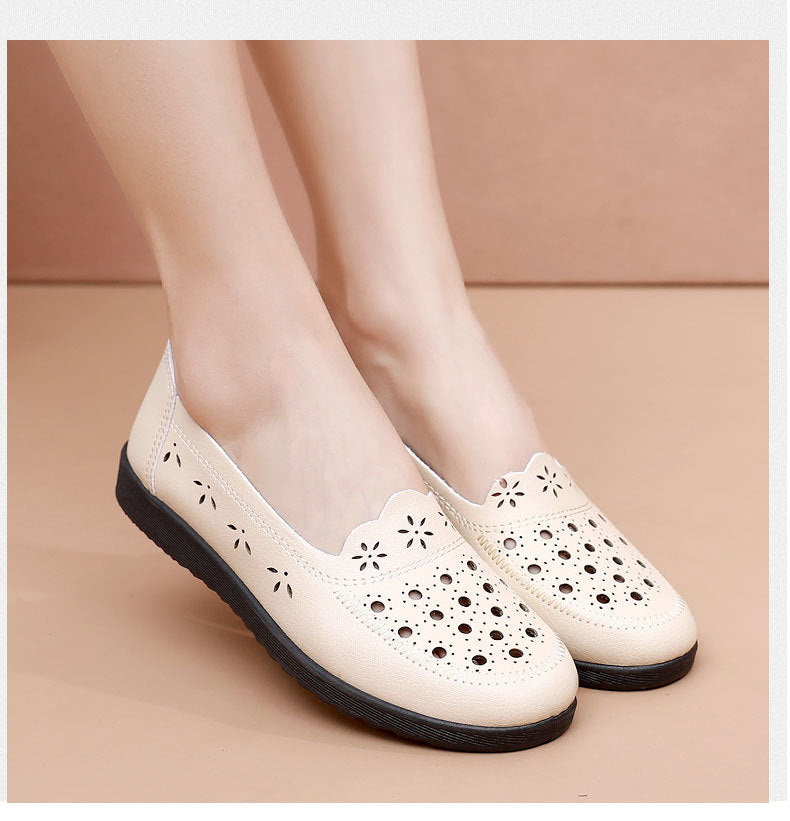 Spring Mom Shoes Sandals Soft Sole Comfortable Flats Hole Hollow Flats Shoes Middle-Aged and Elderly Women's Shoes Elderly Grandma Leather Shoes