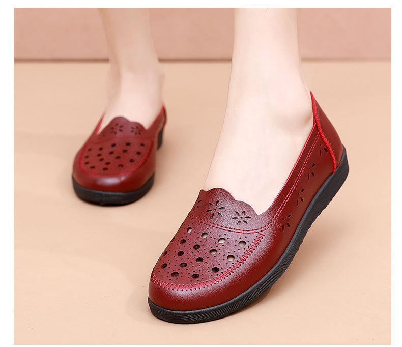 Spring Mom Shoes Sandals Soft Sole Comfortable Flats Hole Hollow Flats Shoes Middle-Aged and Elderly Women's Shoes Elderly Grandma Leather Shoes