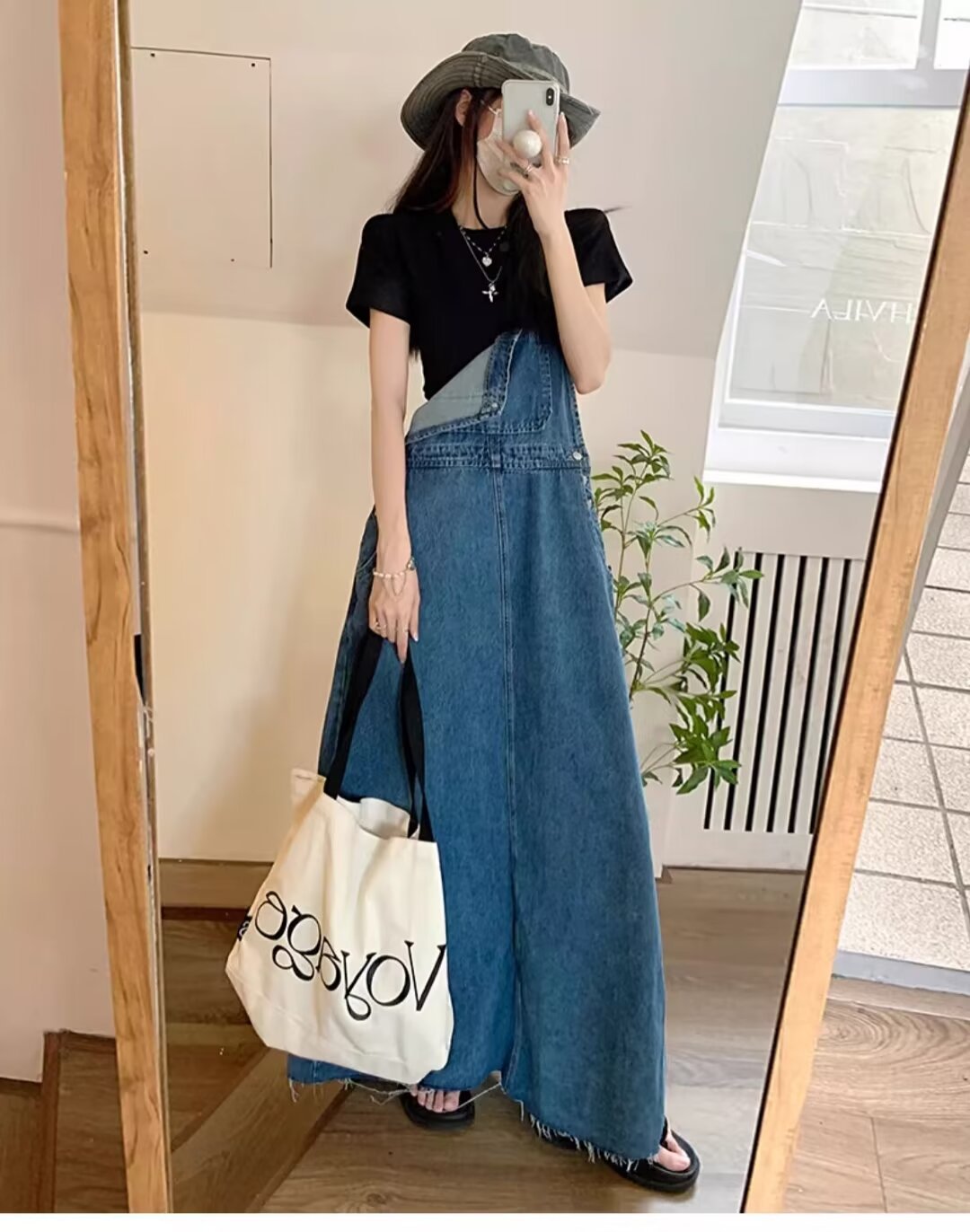Age-Reducing and Slimming Denim Suspender Dress for Women, 2026 Autumn New Style, Loose Fit, Long Dress for Tall Women, Blue Dress