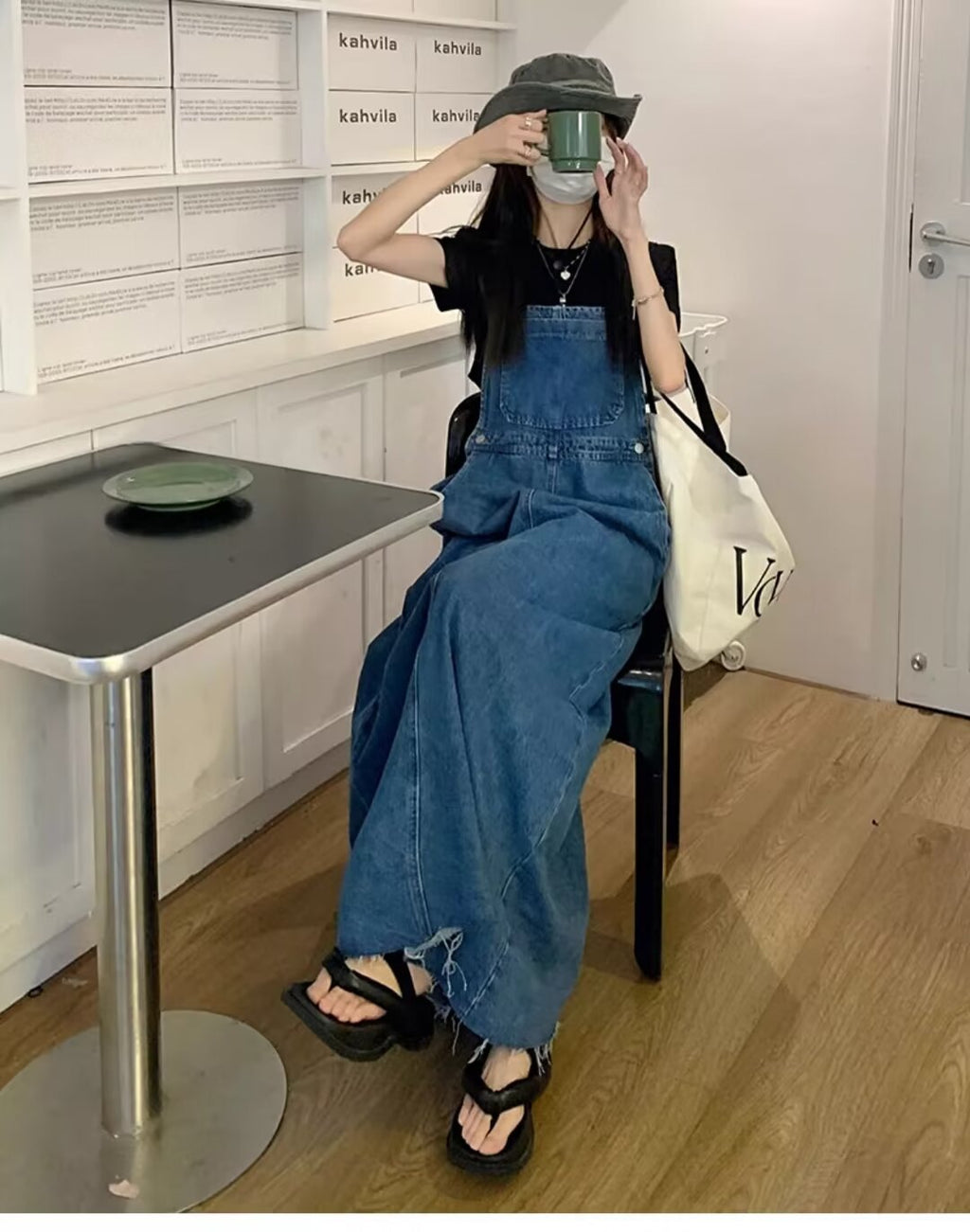 Age-Reducing and Slimming Denim Suspender Dress for Women, 2026 Autumn New Style, Loose Fit, Long Dress for Tall Women, Blue Dress