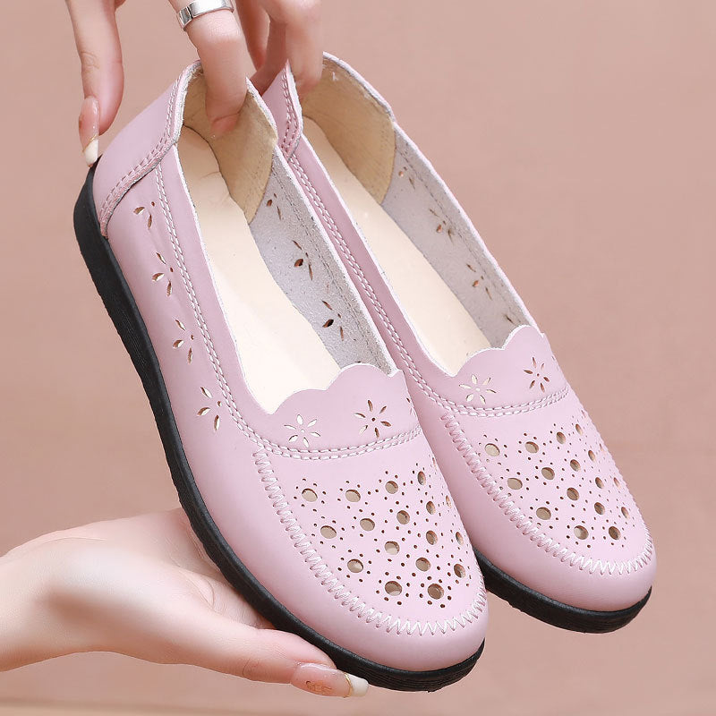 Spring Mom Shoes Sandals Soft Sole Comfortable Flats Hole Hollow Flats Shoes Middle-Aged and Elderly Women's Shoes Elderly Grandma Leather Shoes