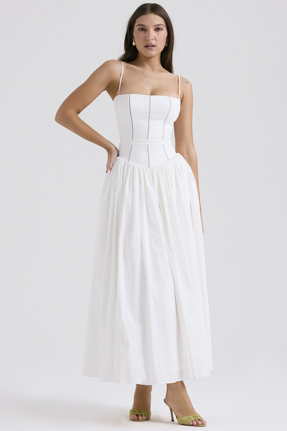 Fairy-Like Elegance, Fashionable and High-End French-Style Spaghetti Strap Dress, Gentle Style, Slimming Floral Spaghetti Strap Dress