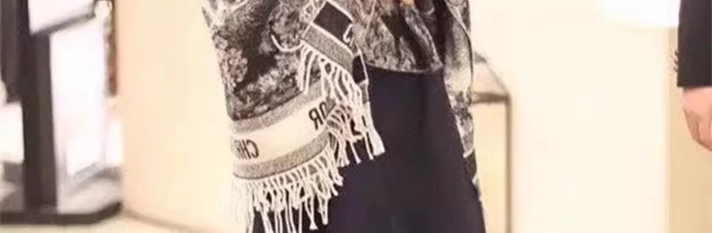 2025 Double-Sided Shawl Liu Yifei Same Style Long Tassel Scarf Korean Style Women's Thickened Ethnic Style Four-Season Scarf Wholesale