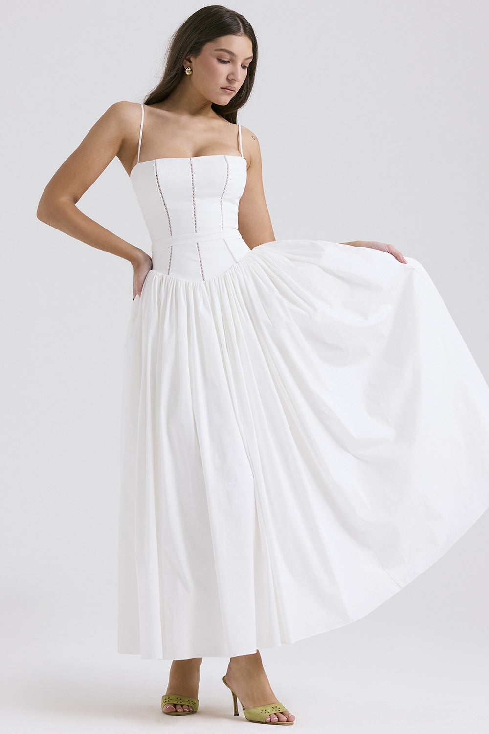 Fairy-Like Elegance, Fashionable and High-End French-Style Spaghetti Strap Dress, Gentle Style, Slimming Floral Spaghetti Strap Dress
