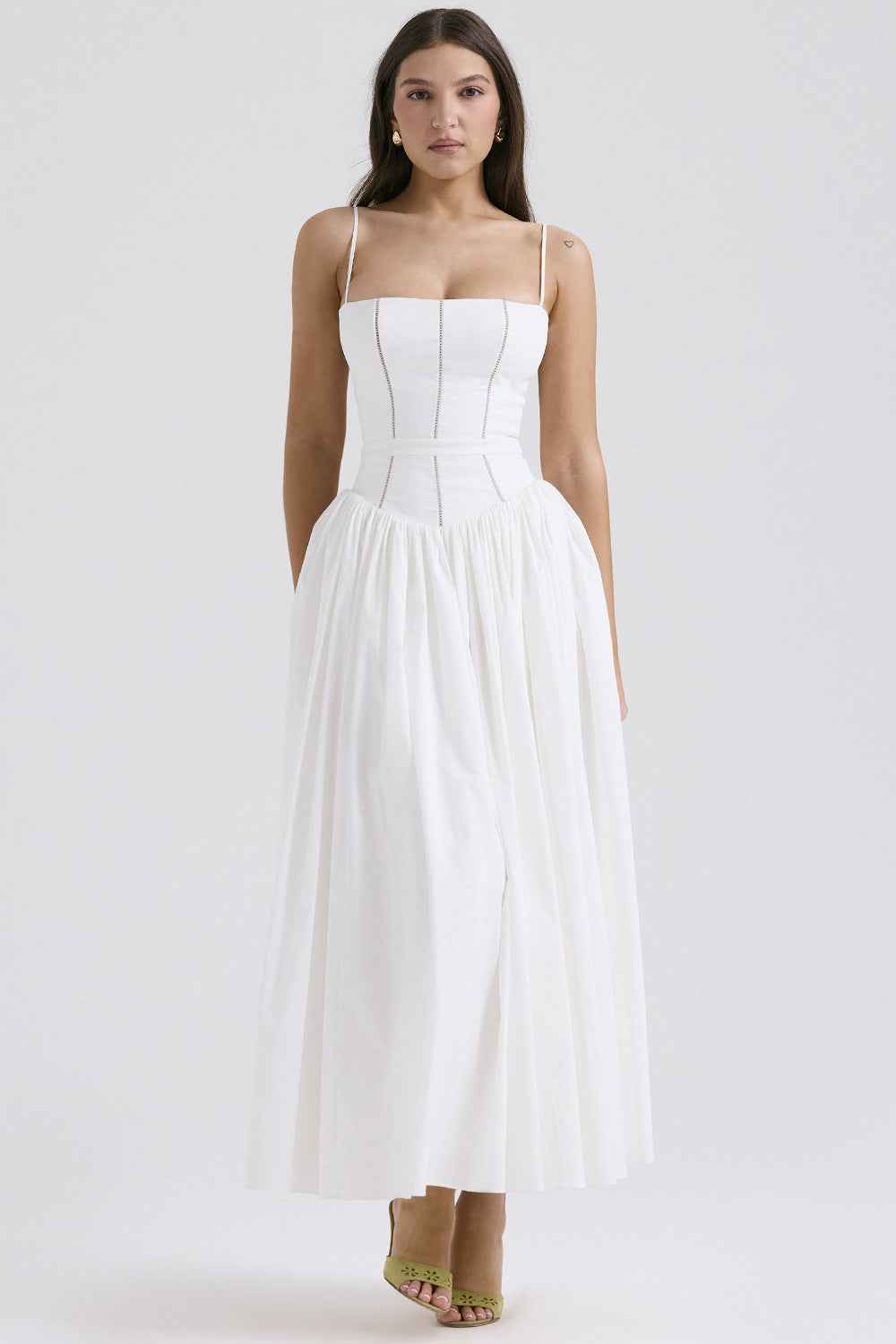 Fairy-Like Elegance, Fashionable and High-End French-Style Spaghetti Strap Dress, Gentle Style, Slimming Floral Spaghetti Strap Dress