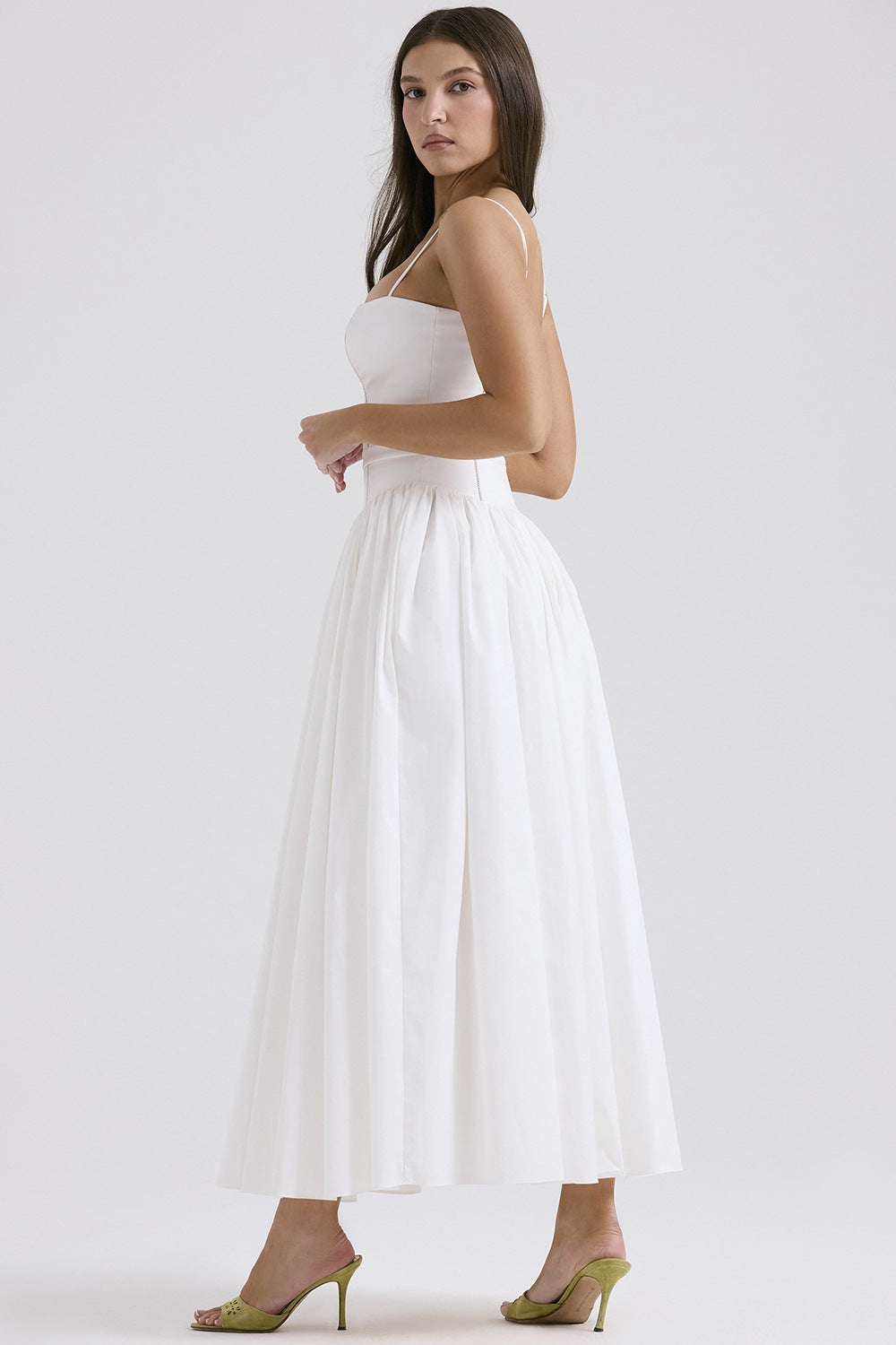 Fairy-Like Elegance, Fashionable and High-End French-Style Spaghetti Strap Dress, Gentle Style, Slimming Floral Spaghetti Strap Dress