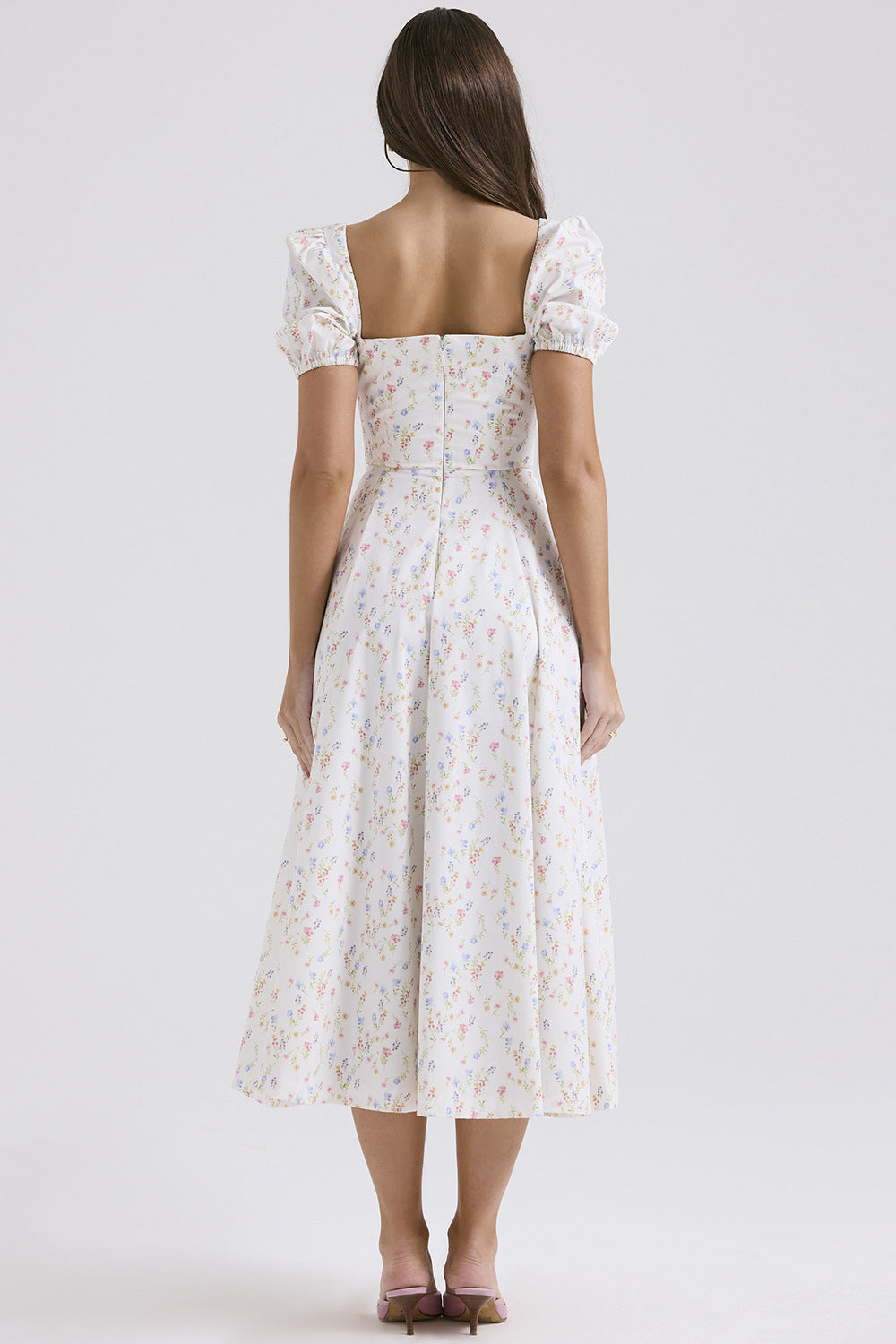 Fairy-Like Elegance, Fashionable and High-End French-Style Spaghetti Strap Dress, Gentle Style, Slimming Floral Spaghetti Strap Dress