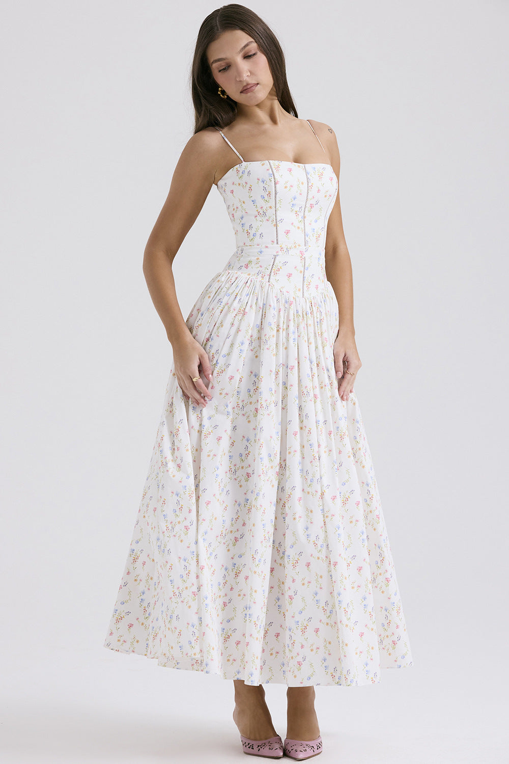 Fairy-Like Elegance, Fashionable and High-End French-Style Spaghetti Strap Dress, Gentle Style, Slimming Floral Spaghetti Strap Dress