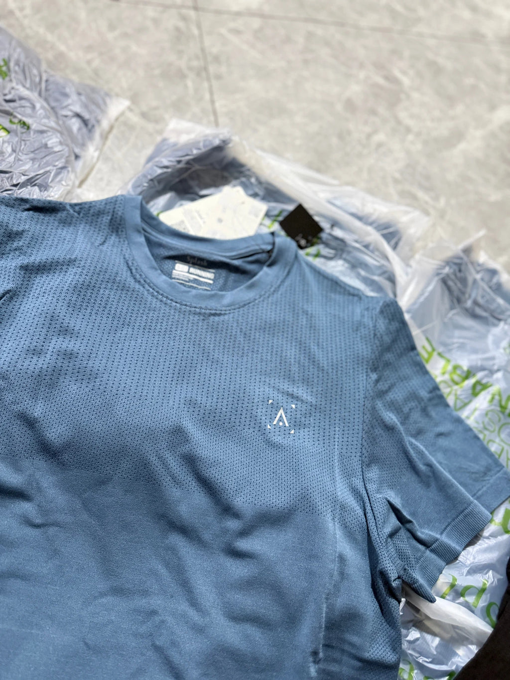 Outdoor Sports Men's T-Shirt Quick Dry Anti-Sweat Reflective Laser Perforated Short Sleeve Ultra Light Breathable Comfortable