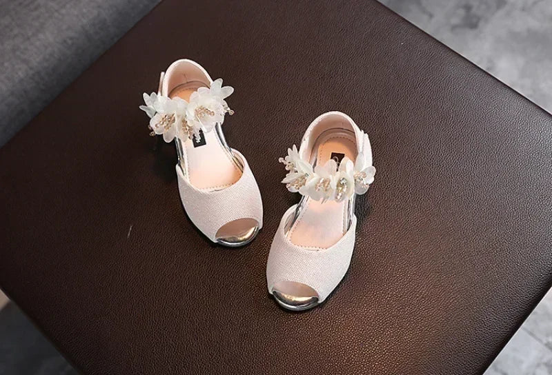 Summer New Style Children's Sandals Girls Fashion Rhinestone Flower Princess Shoes Little Girls Soft Soled Dance Shoes Girls