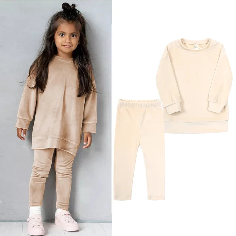 Kids Tales Unisex Velvet Sweatshirt and Pants Set - Thick Fleece