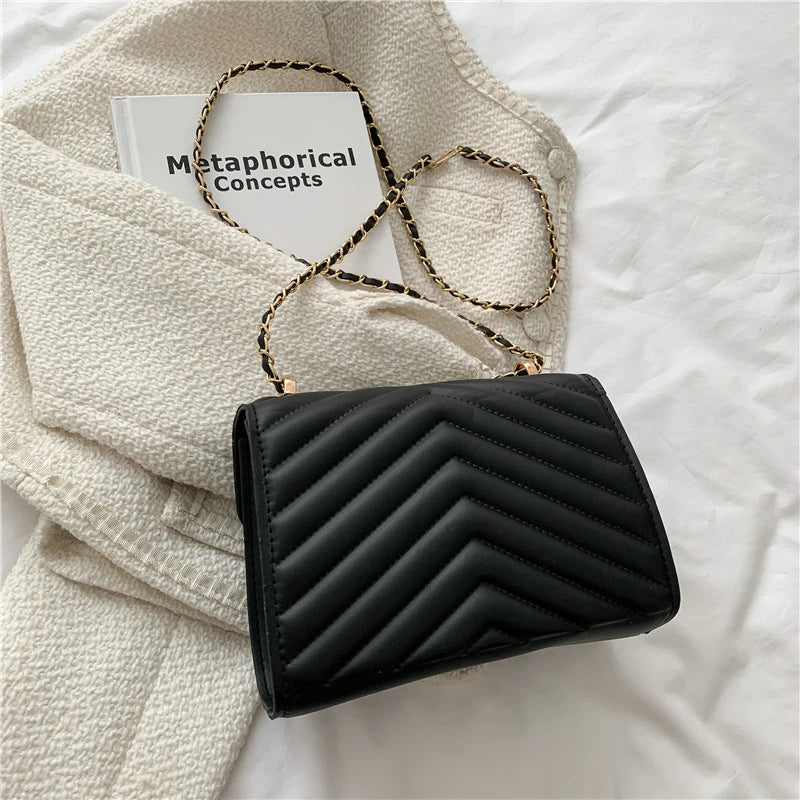 Fashionable Elegant Argyle Quilted Small Square Bag Woven Chain Magnetic Suction Buckle Diagonal Cross Bag Commuter Shoulder Bag