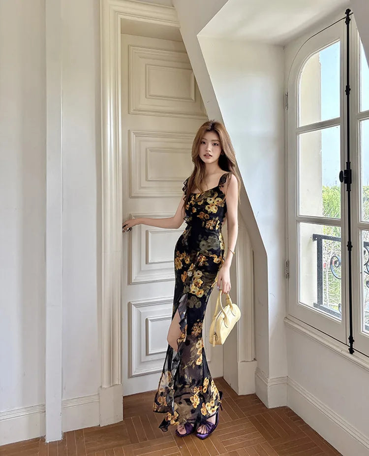 Summer 2026 Women's Long Sleeveless Dress Halter Neck Print Gauze Edge Split Fashionable Slim Fit Street Style High Waist