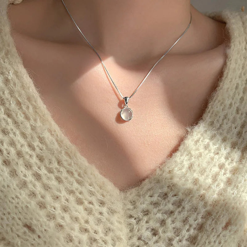 Elegant Chalcedony Round Pendant Necklace for Women Fashion Box Chain Necklace Short Clavicle Chain Female Jewelry Gift