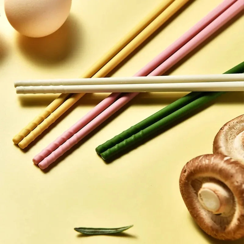 Colección de utensilios de cocina de silicona para cenar Palillos de sushi Cucharas de café y postre