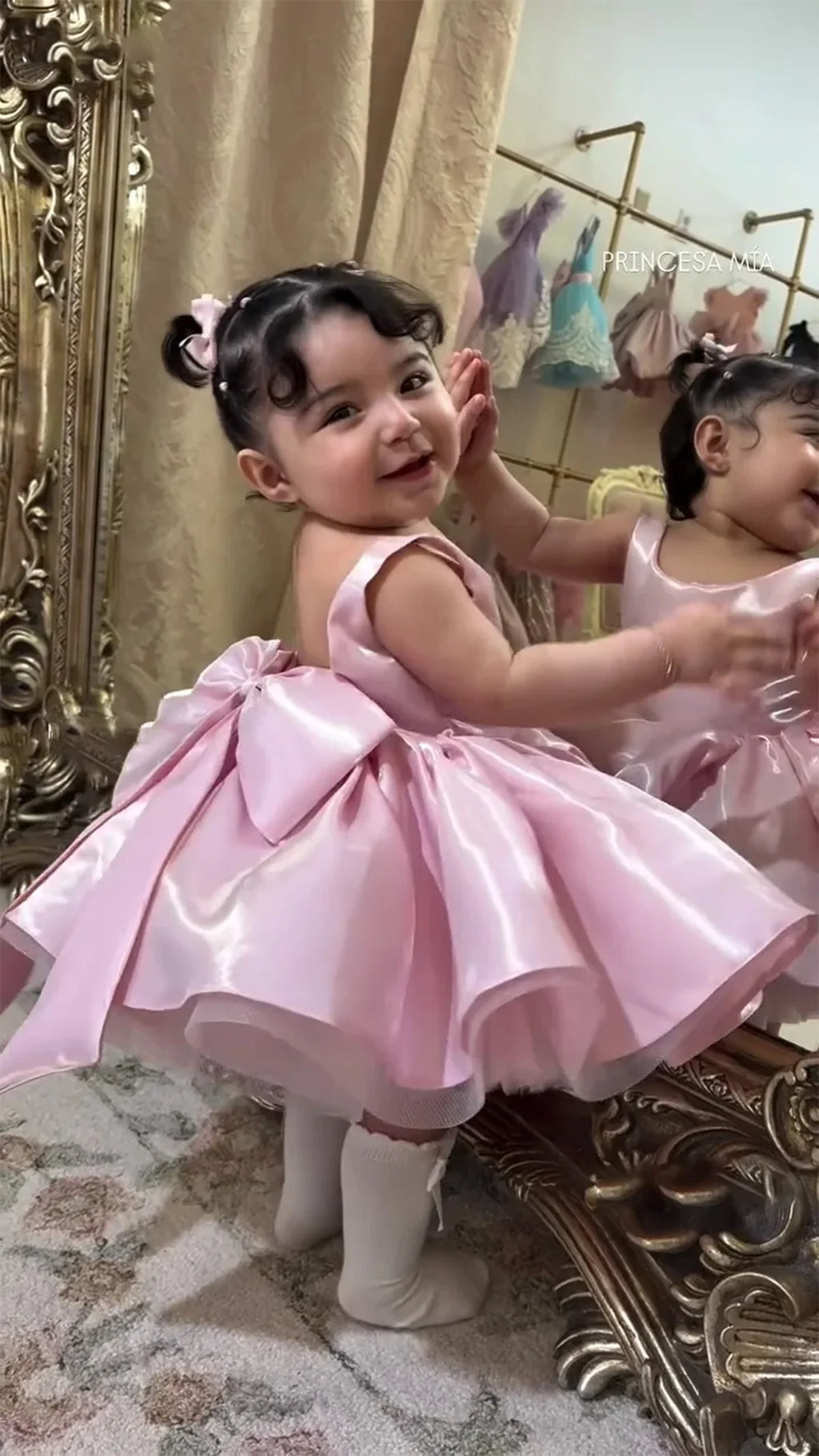 Wedding Mini Flower Girl Dress 2026 Satin Sleeveless Backless Bow Short Tutu Dress Baby Princess Dress Formal Party Dress Custom