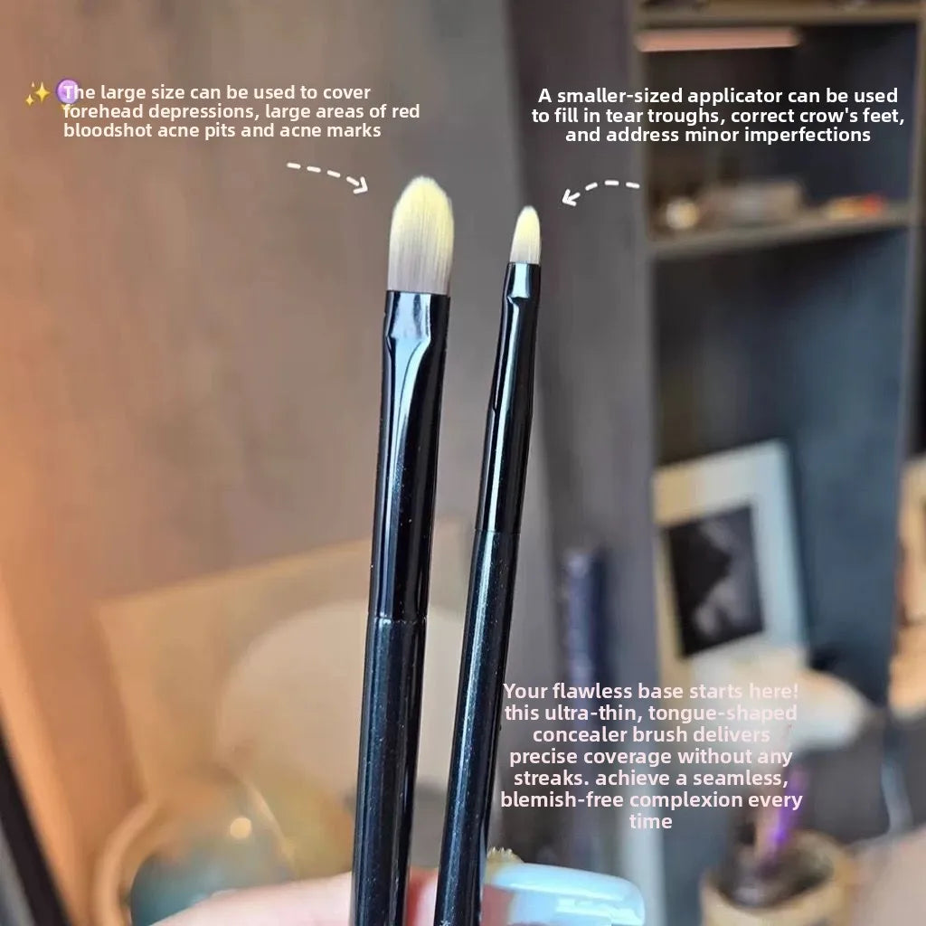 Tongue-shaped Flat Detail Concealer Brush, Soft Bristles Seamless Coverage for Dark Circles, Acne Marks & Spots