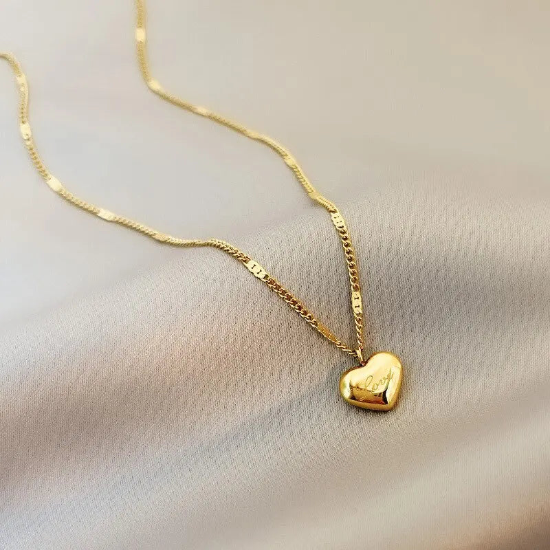 1Pcs Gold-Color Necklace Ms Fashion Peach Heart Engraved Love Collarbone Chain Holiday Gifts