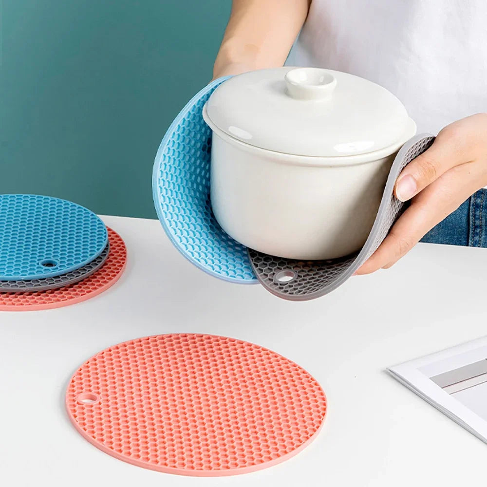 Table mat tool multifunctional kitchen silicone tableware mat, round anti slip coffee cup coaster, pot holder