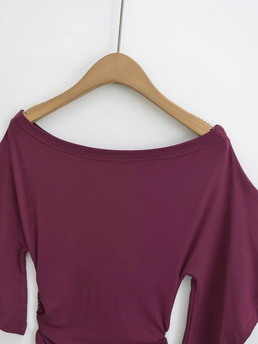 Korean style Women Summer Sexy Bat Sleeve Slash Neck Off Shoulder T-shirt Cinching Waist Solid Slim Top