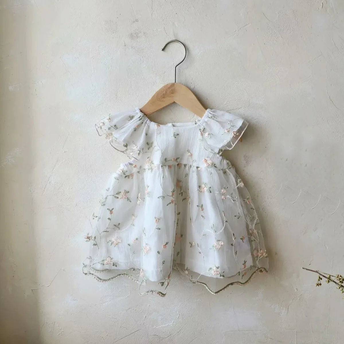 2026 Summer New Baby Girl Short Sleeve Princess Dress Sweet Girls Flower Embroidery Mesh Dress Fashion Children Clothes