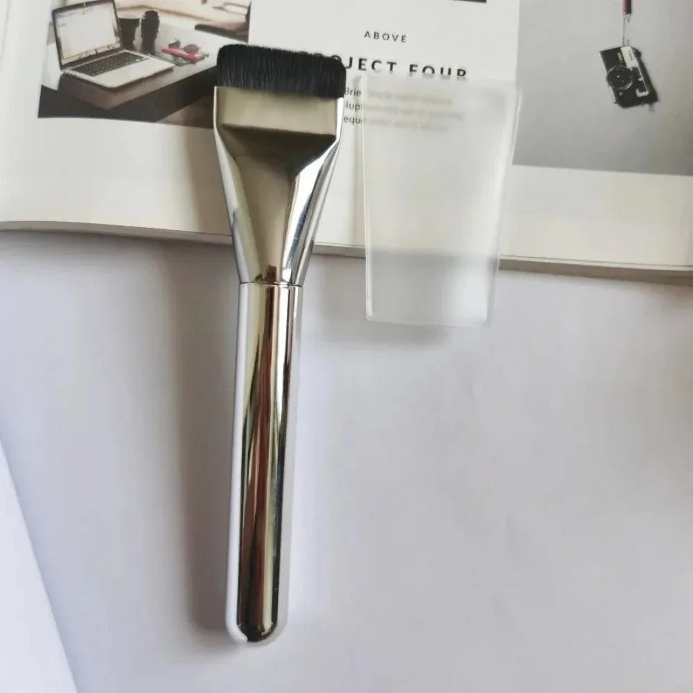 -New Foundation Brush Korean Makeup Brush Ultra-Thin One-Line Mask Brush Primer Concealer Brush