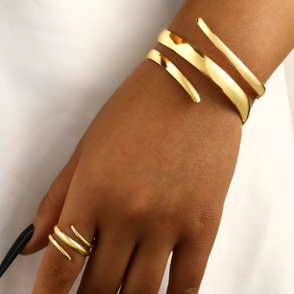 European And American Thick Bracelet And Ring Jewelry Set For Women'S Gold Color Geometric Line Bracelet Ring Combination Set
